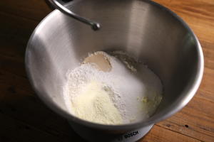 网红冰面包-制作简单零失误，夏天必备的做法 步骤2