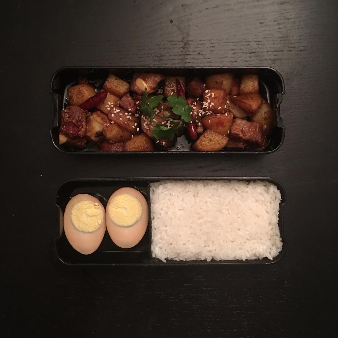 川味土豆烧排骨