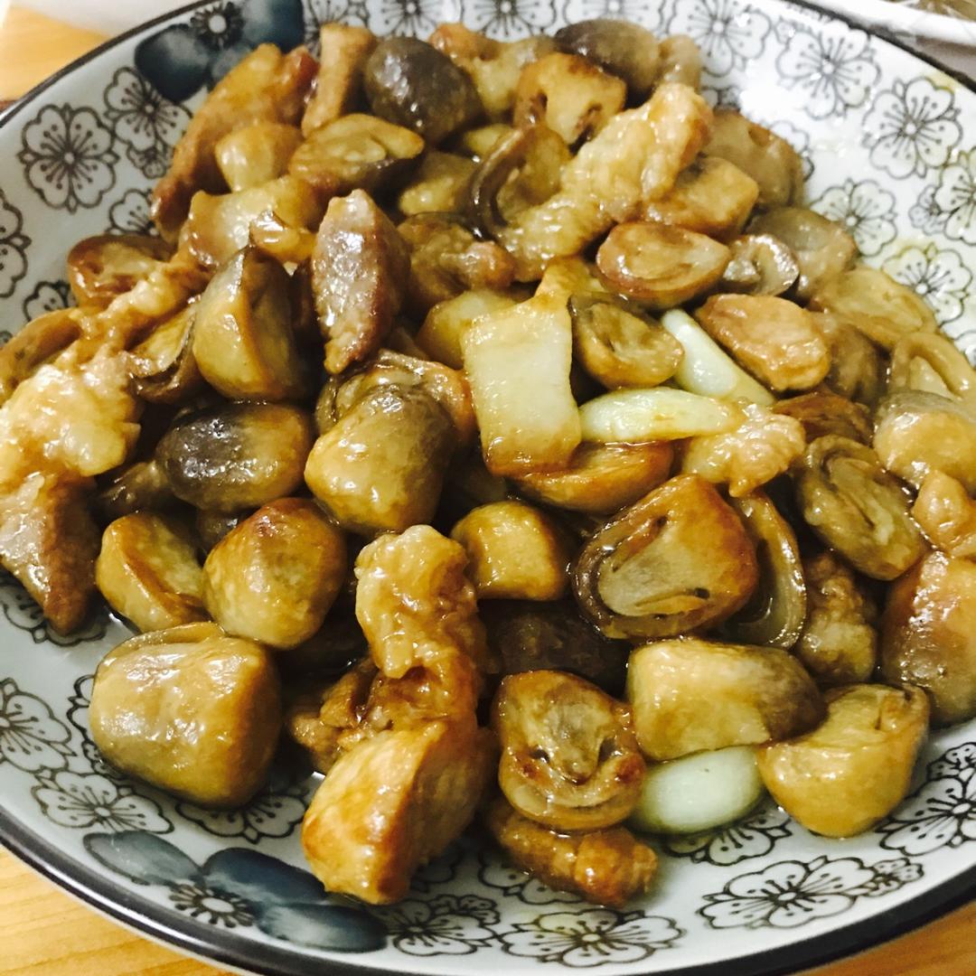 草菇炒肉片