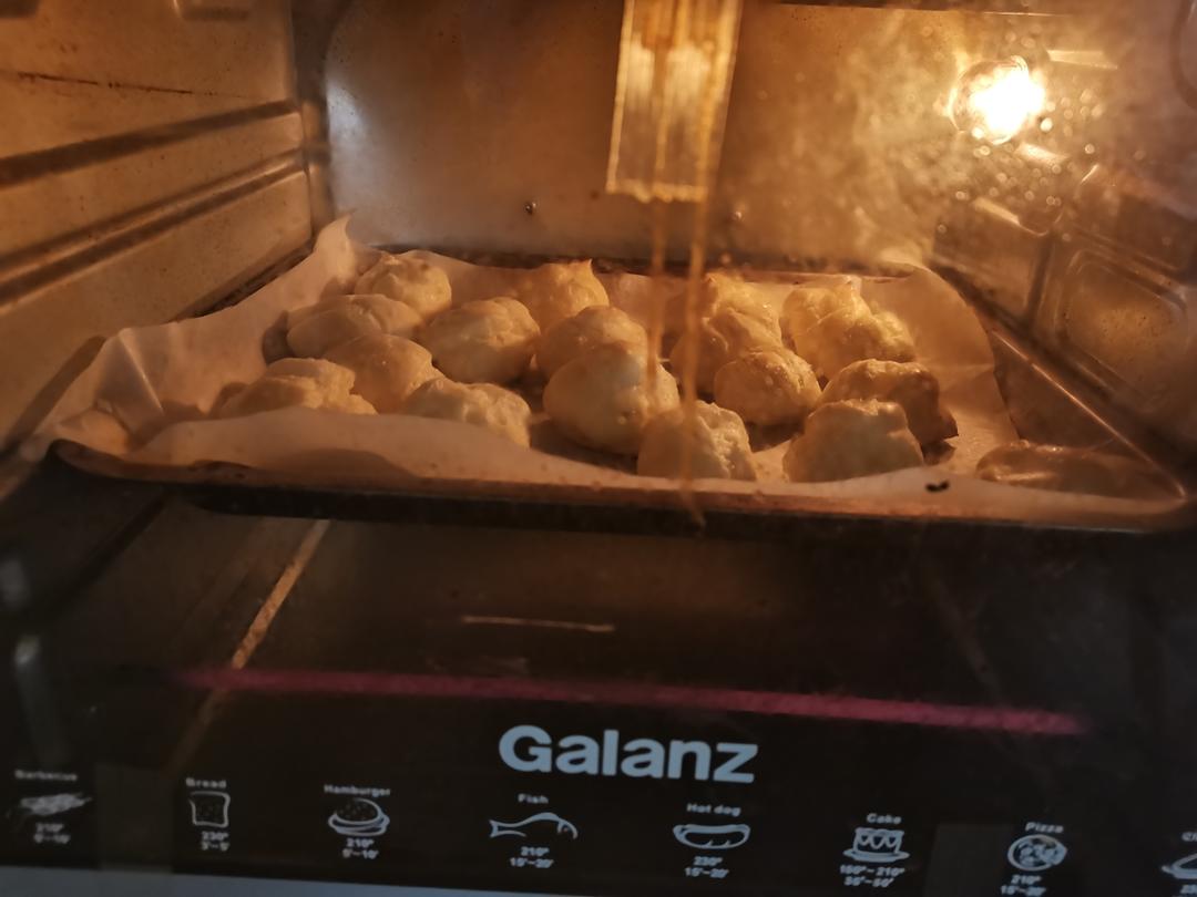 简单易成功的奶油小泡芙做法
