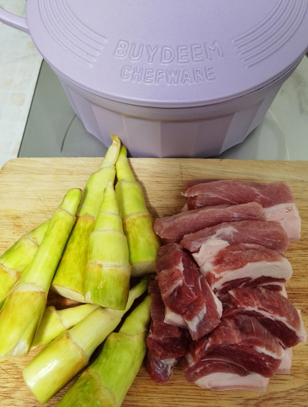 黄焖鸡【10月北鼎珐琅锅食谱】