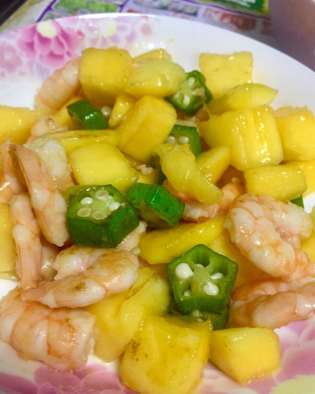 夏日清新快手菜——芒果炒虾仁