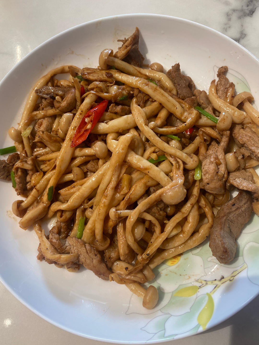 海鲜菇炒肉