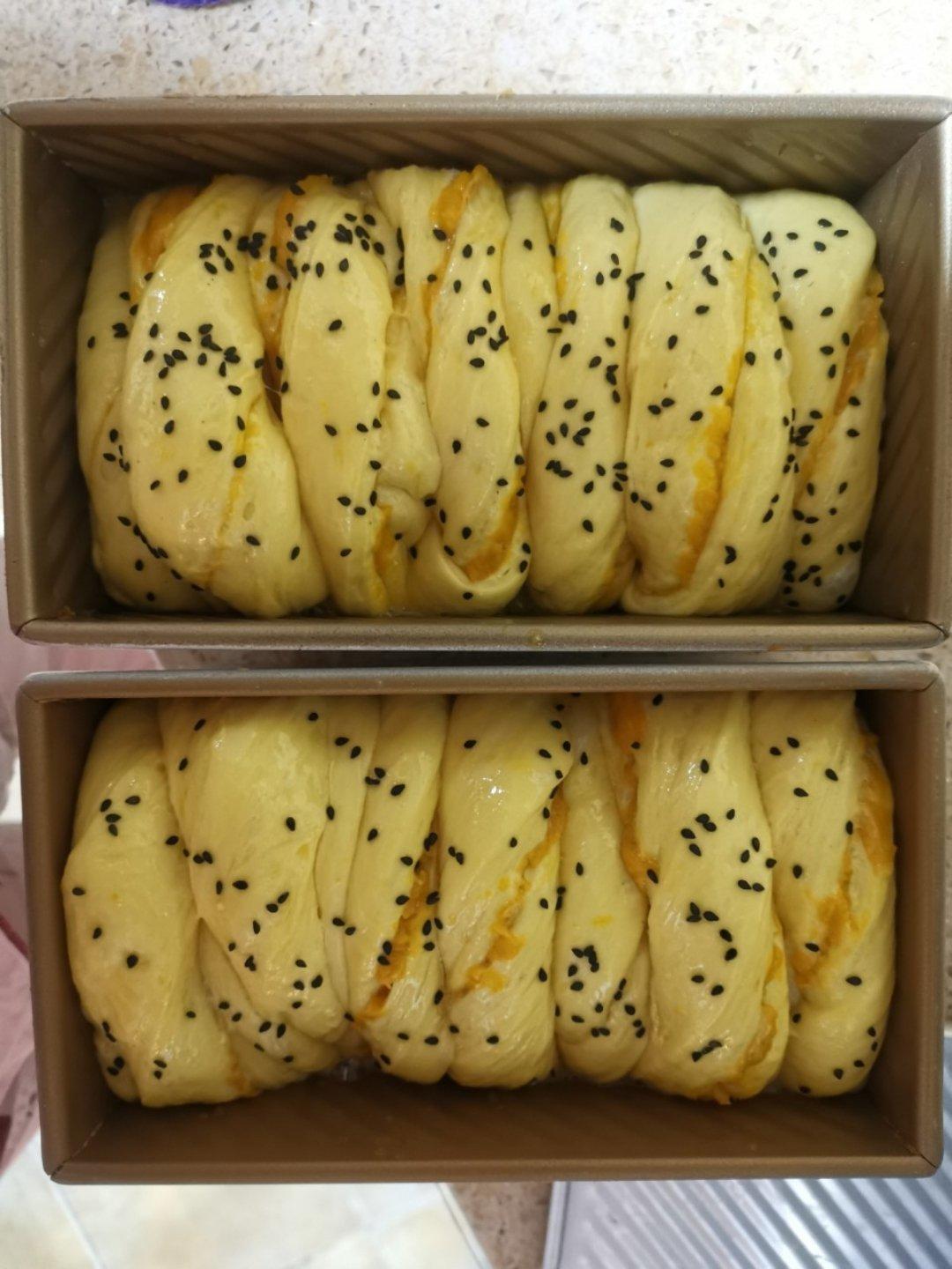 双倍美味南瓜吐司（双重南瓜，美味加倍）