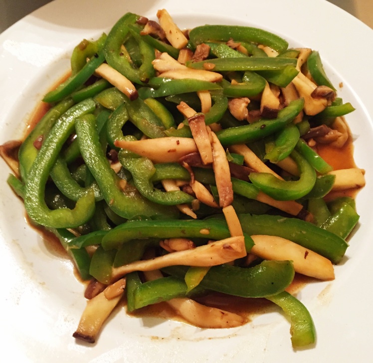 青椒素炒杏鲍菇