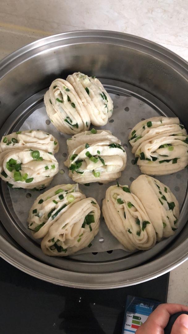 顾小妞的妈咪做的葱油花卷还原妈妈的味道