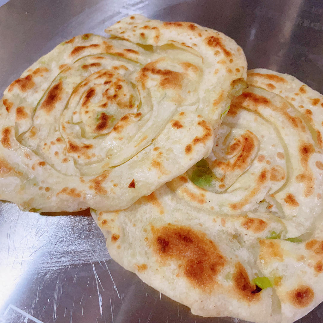 多余饺子皮版葱油饼