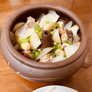 云南建水汽锅-汤骨炖白萝卜的做法 步骤4