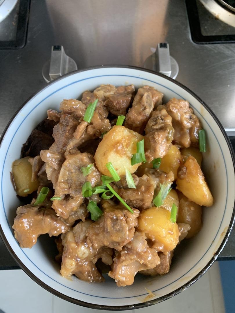 土豆炖排骨