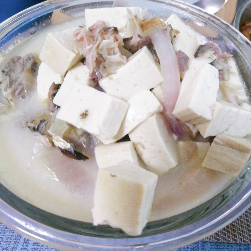 奶香鲫鱼豆腐汤的做法