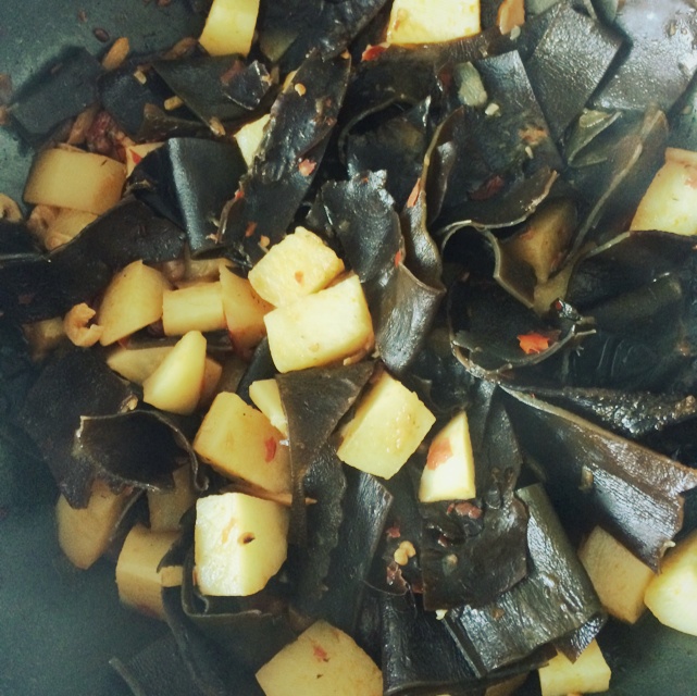 烧土豆海带