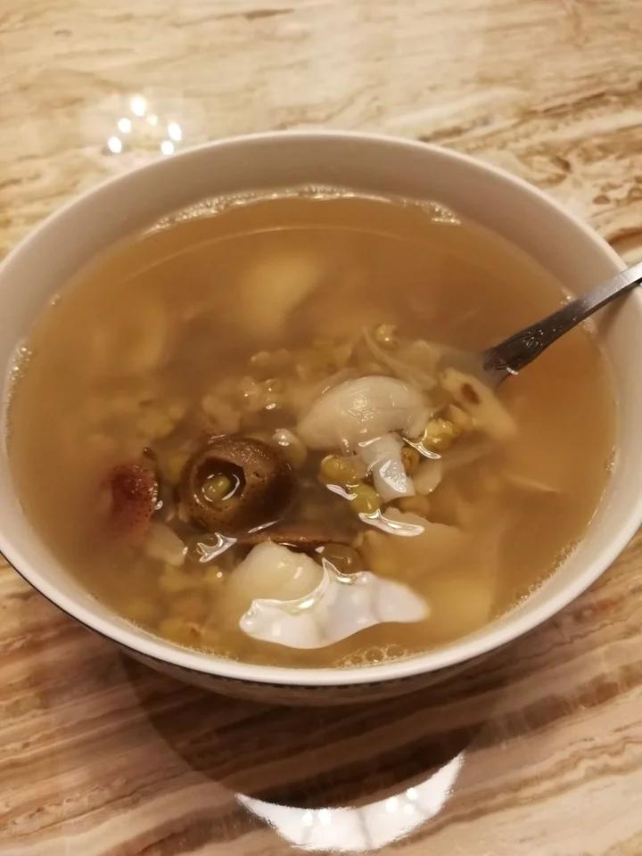 绿豆百合山楂汤