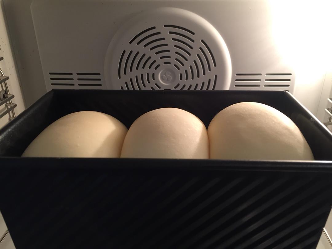 香软白吐司—北鼎烤箱美味视频