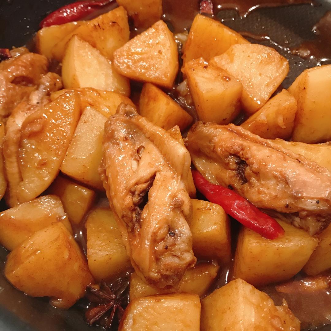 土豆炖鸡翅（快手零失败）