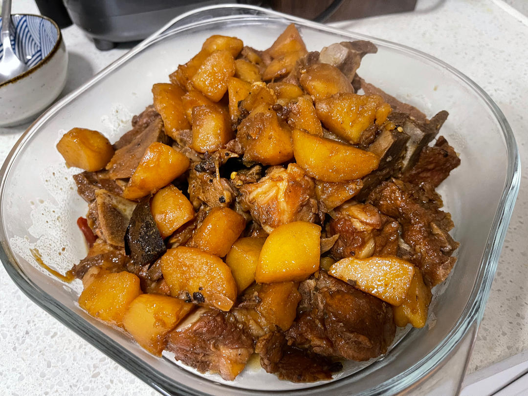 土豆炖排骨