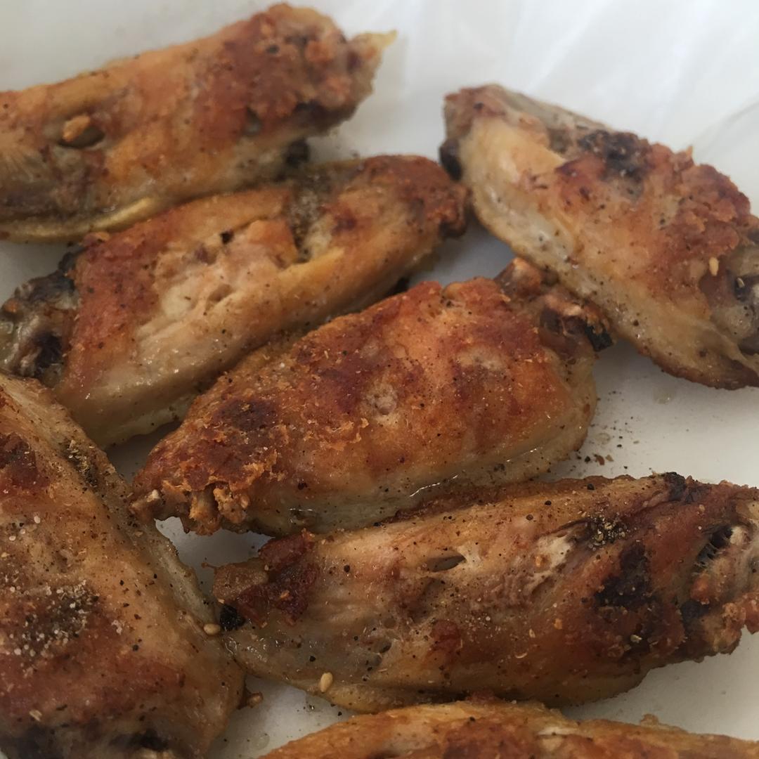 椒盐香煎鸡翅（简单又美味）