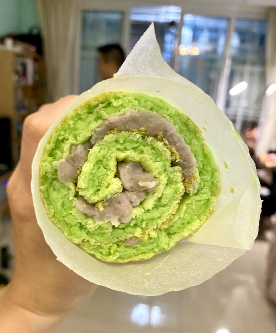 清香斑斓芋泥蛋糕卷