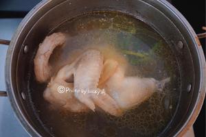 白斩鸡—独家秘制蘸酱料的做法 步骤3