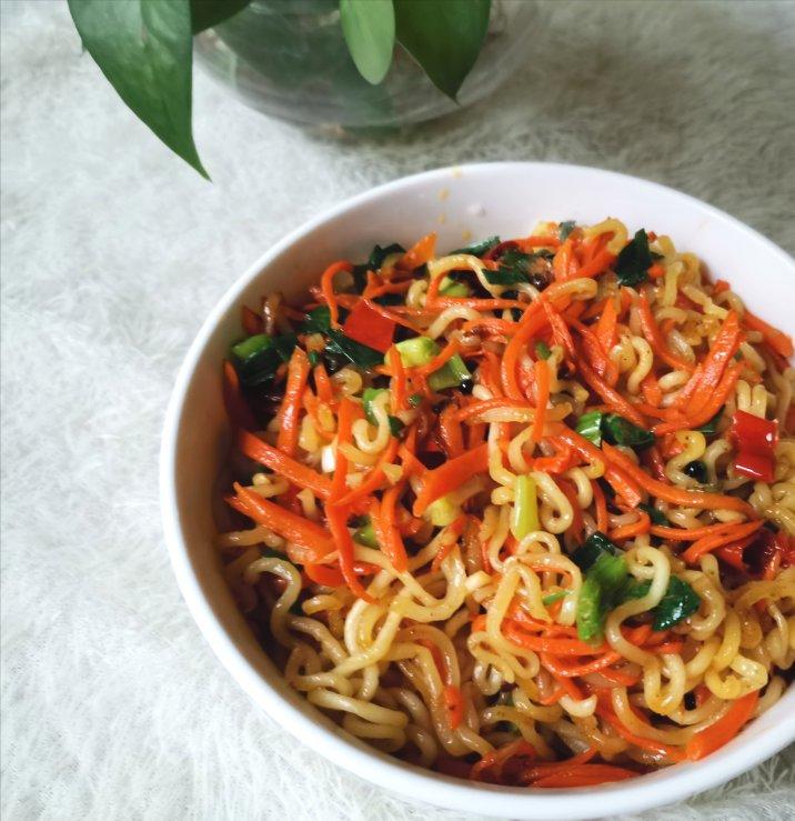 🍜最简单最好吃的家常炒面