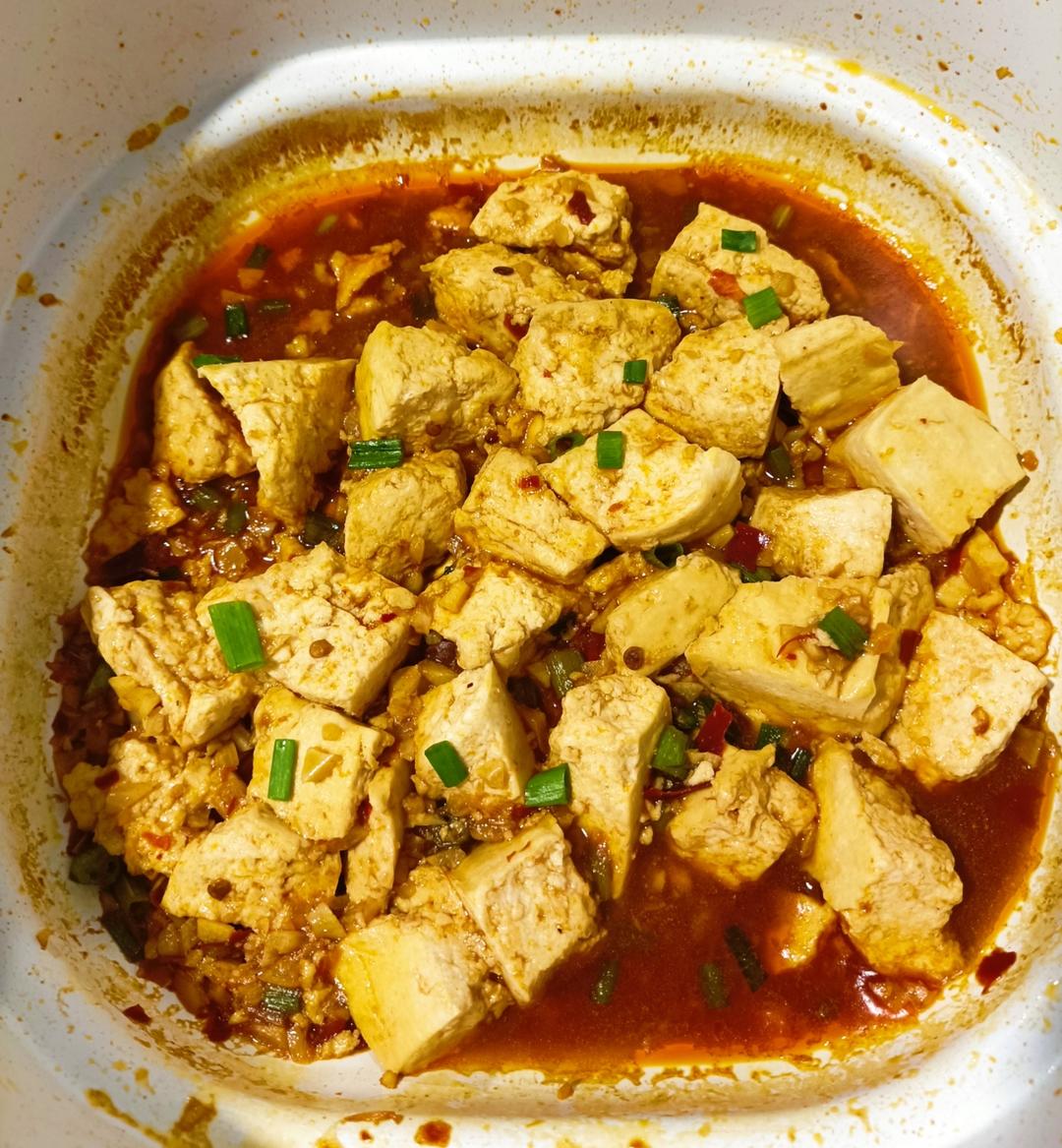 红烧豆腐，没有比这个更简单的了，好下饭