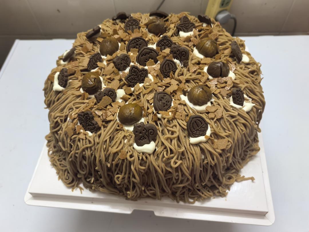 冬日一块儿栗子蛋糕