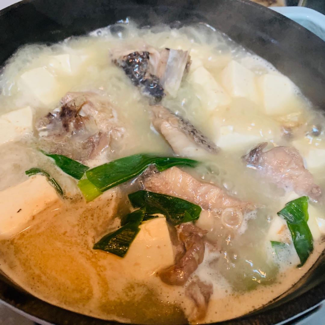 黑鱼豆腐汤