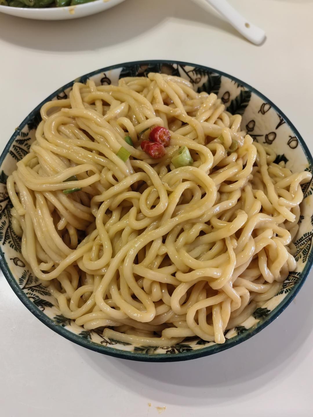 超简单超快手的热干面（小白也可以学会哦）