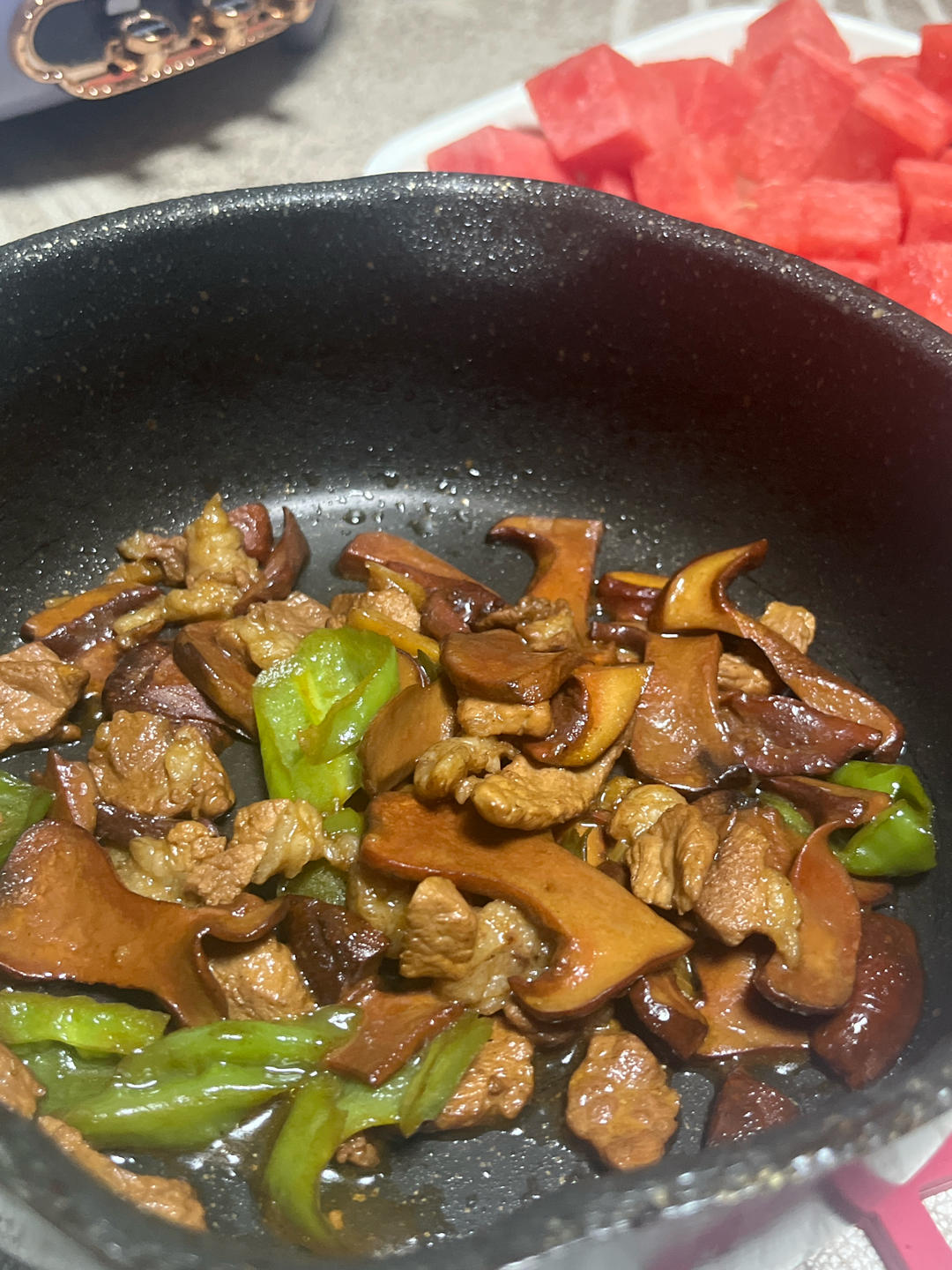 爆炒牛肝菌