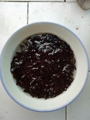 紫菜瘦肉粥的做法 步骤2