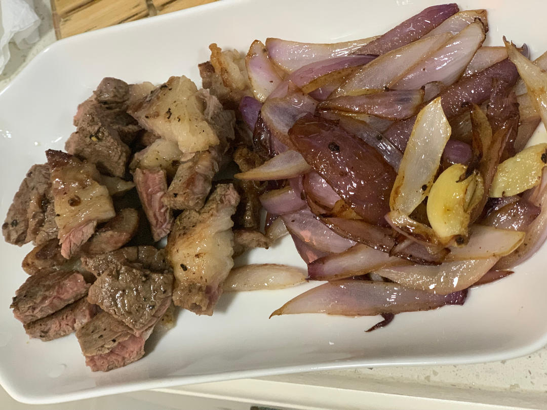 洋葱煎牛排