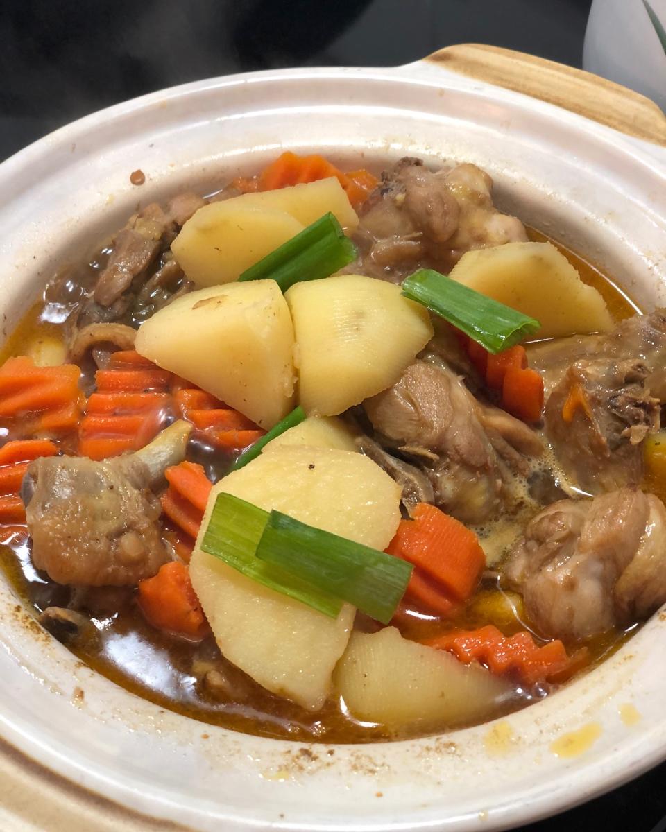 鲜香味浓土豆烧鸡（还是焖鸡？炒鸡？随便啦）