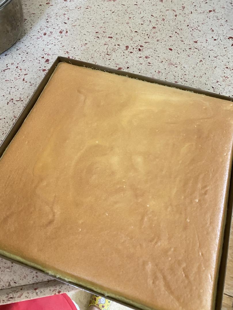 超详细的瑞士卷奶油蛋糕卷原味蛋糕卷的制作方法 饱满不掉皮不开裂（附模具换算方法）