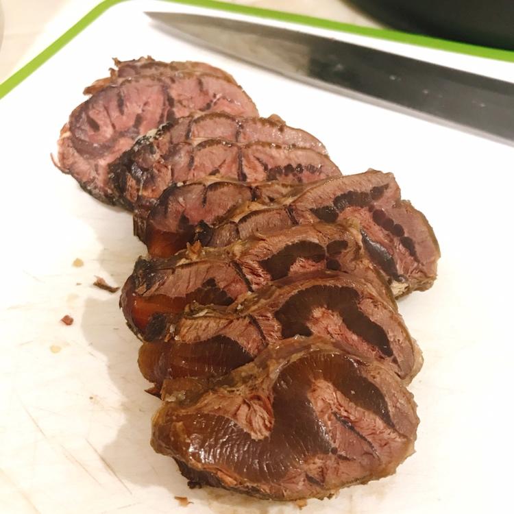 卤牛腱