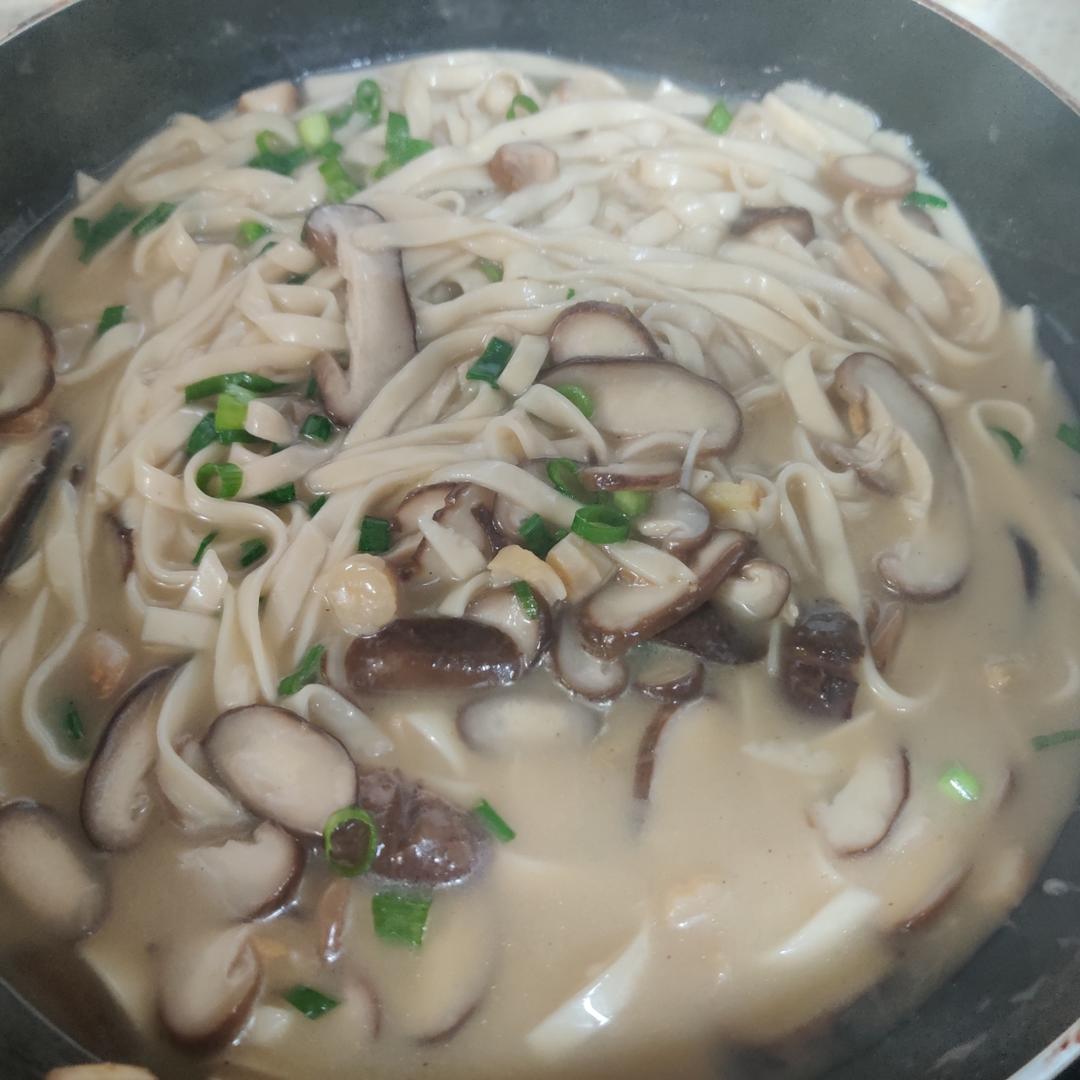 十分钟做超好吃瑶柱鲜汤面