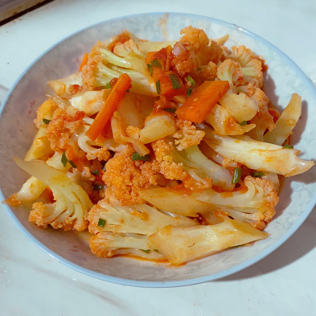西红柿炒菜花（夏季开胃菜）