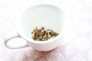 玄米绿茶的做法 步骤1