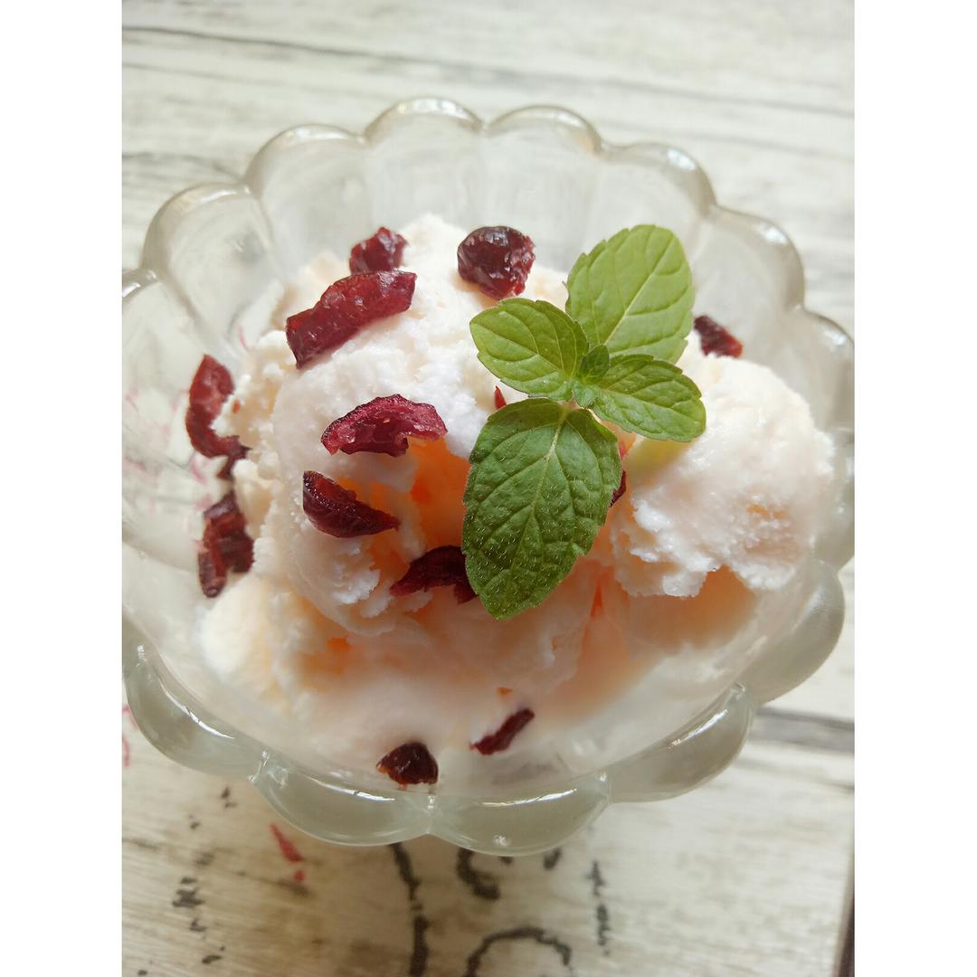 炼乳冰淇淋——超简单，无冰渣