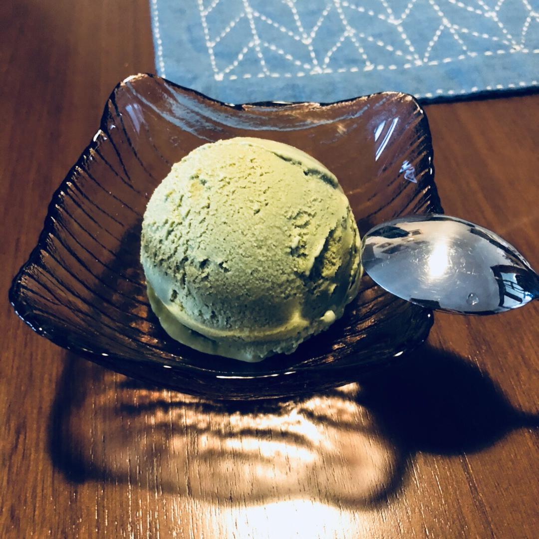 巧克力冰激凌