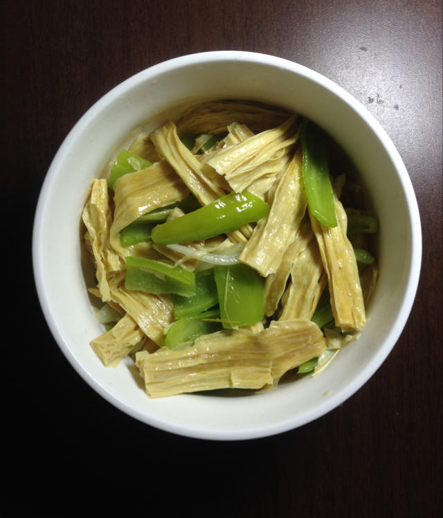 青椒炒腐竹