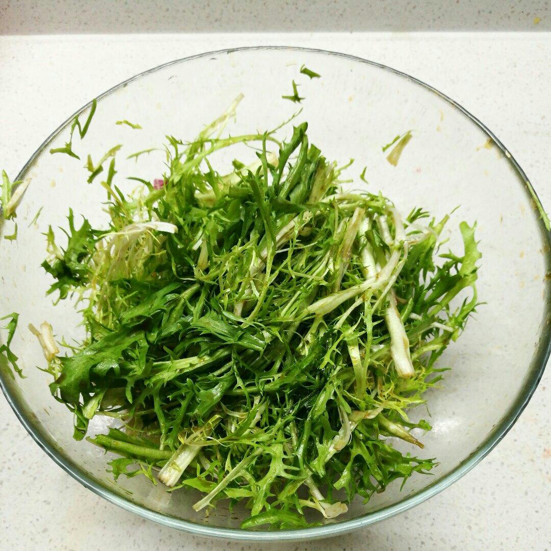 凉拌苦菊