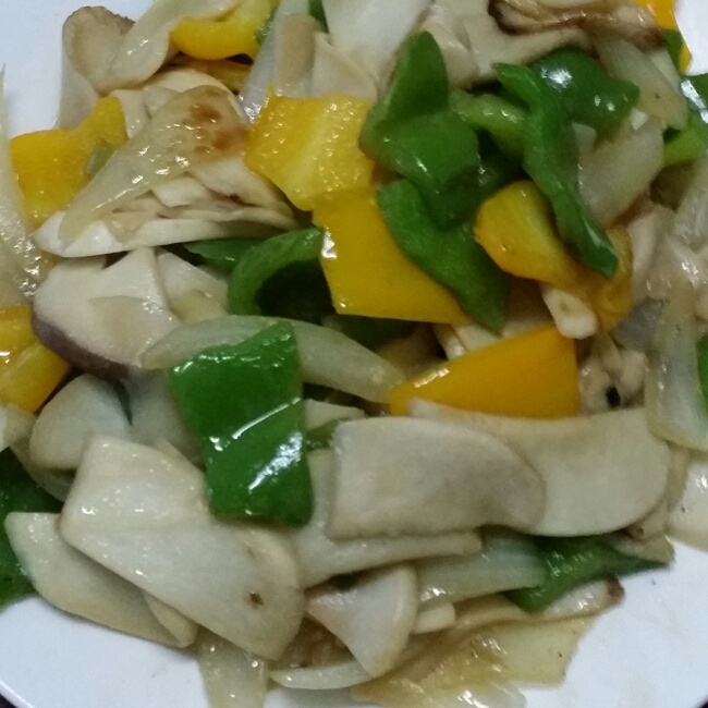 青椒素炒杏鲍菇
