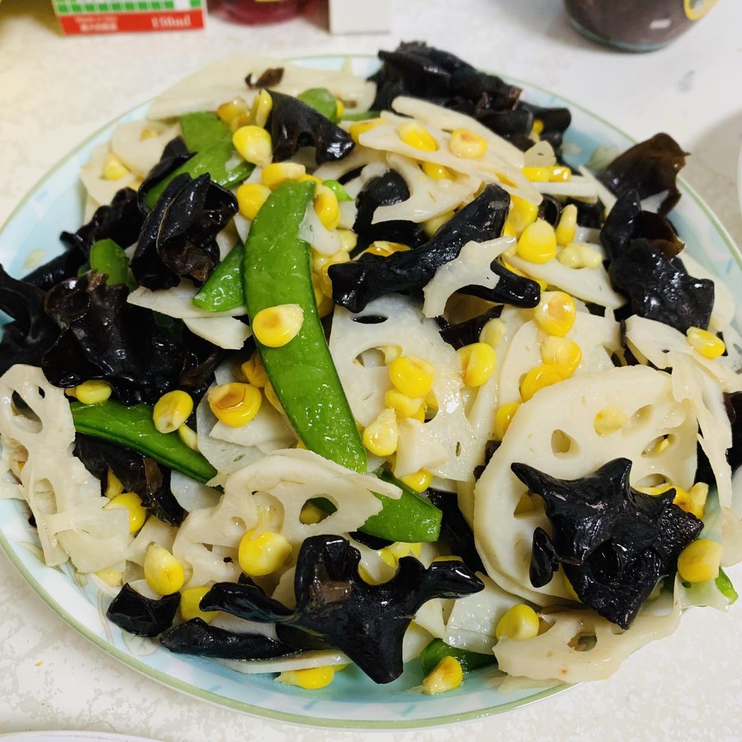 素菜也可以这么美—荷塘小炒