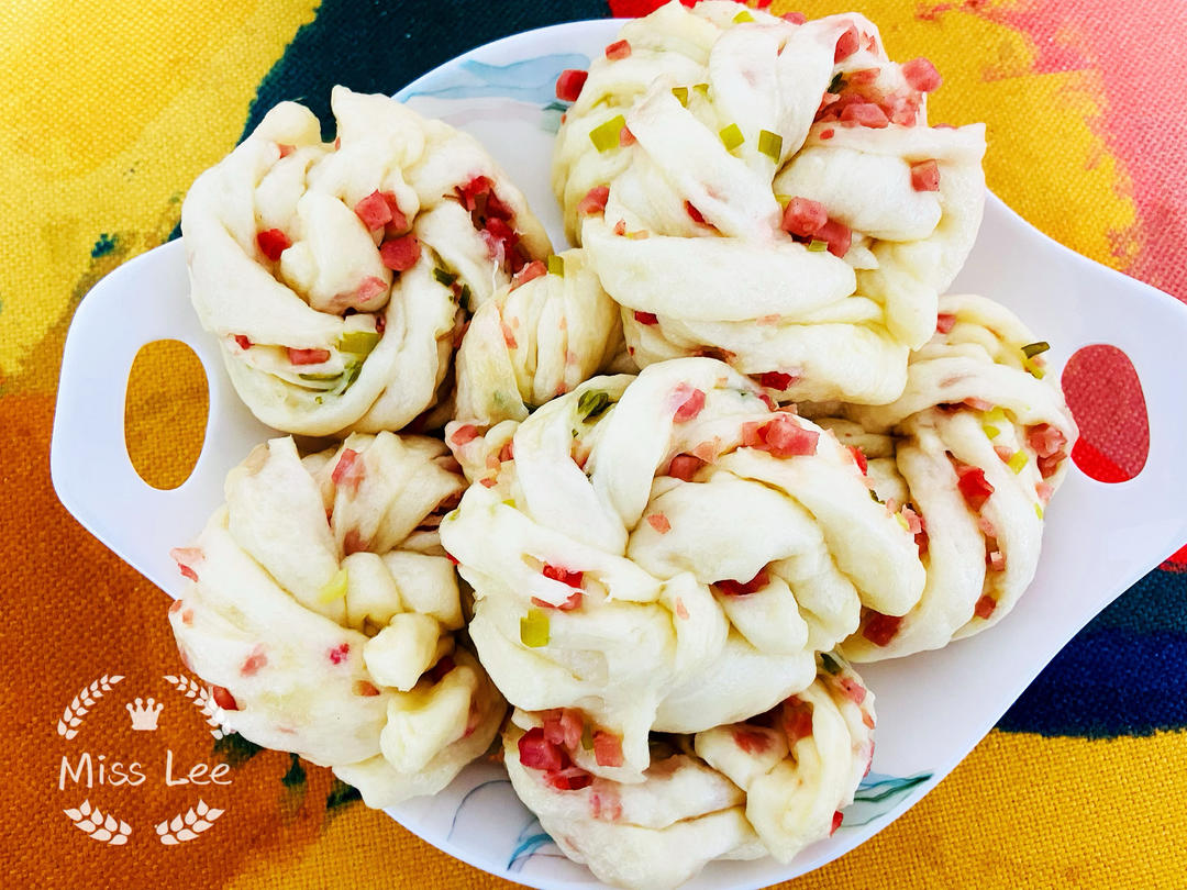 葱花培根花卷，一次发酵｜花样面食早餐