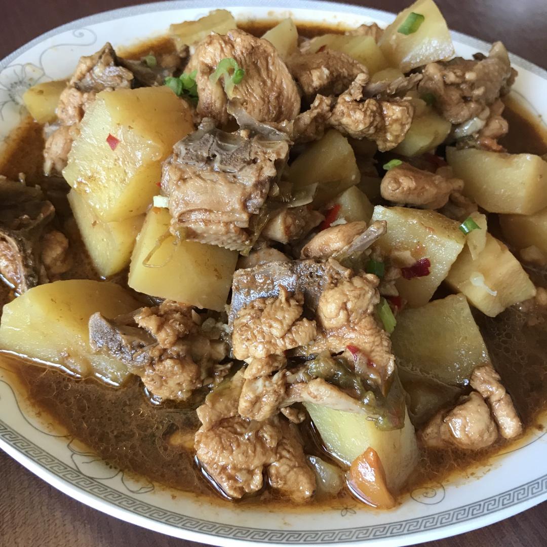 土豆烧鸡（非常下饭哦~）