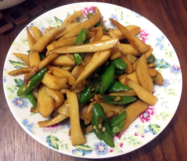 青椒素炒杏鲍菇