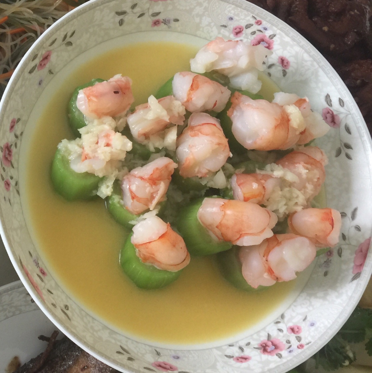 清蒸丝瓜虾球