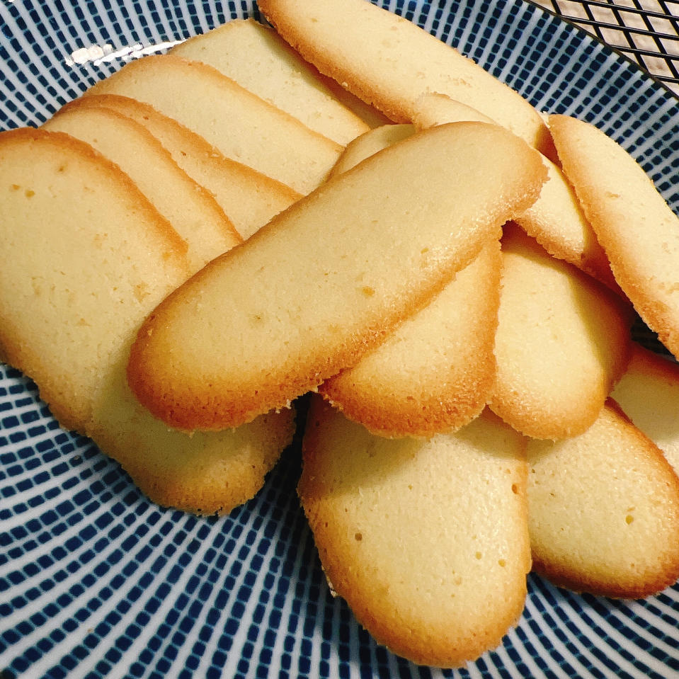 香脆法式经典猫舌头饼干|简单快手|消耗蛋白