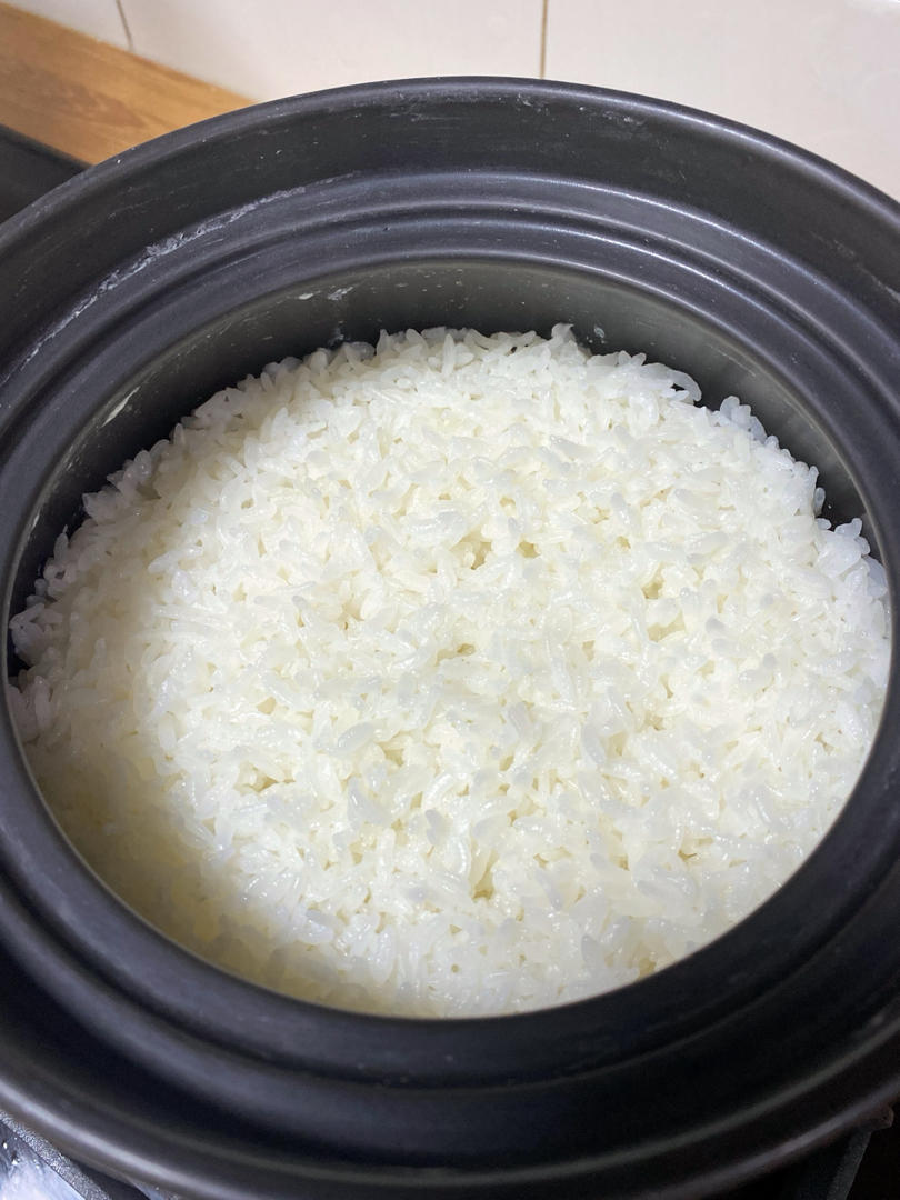 电压力锅 蒸米饭 放水_电压力锅 蒸米饭 放水_电磁锅可以蒸米饭吗