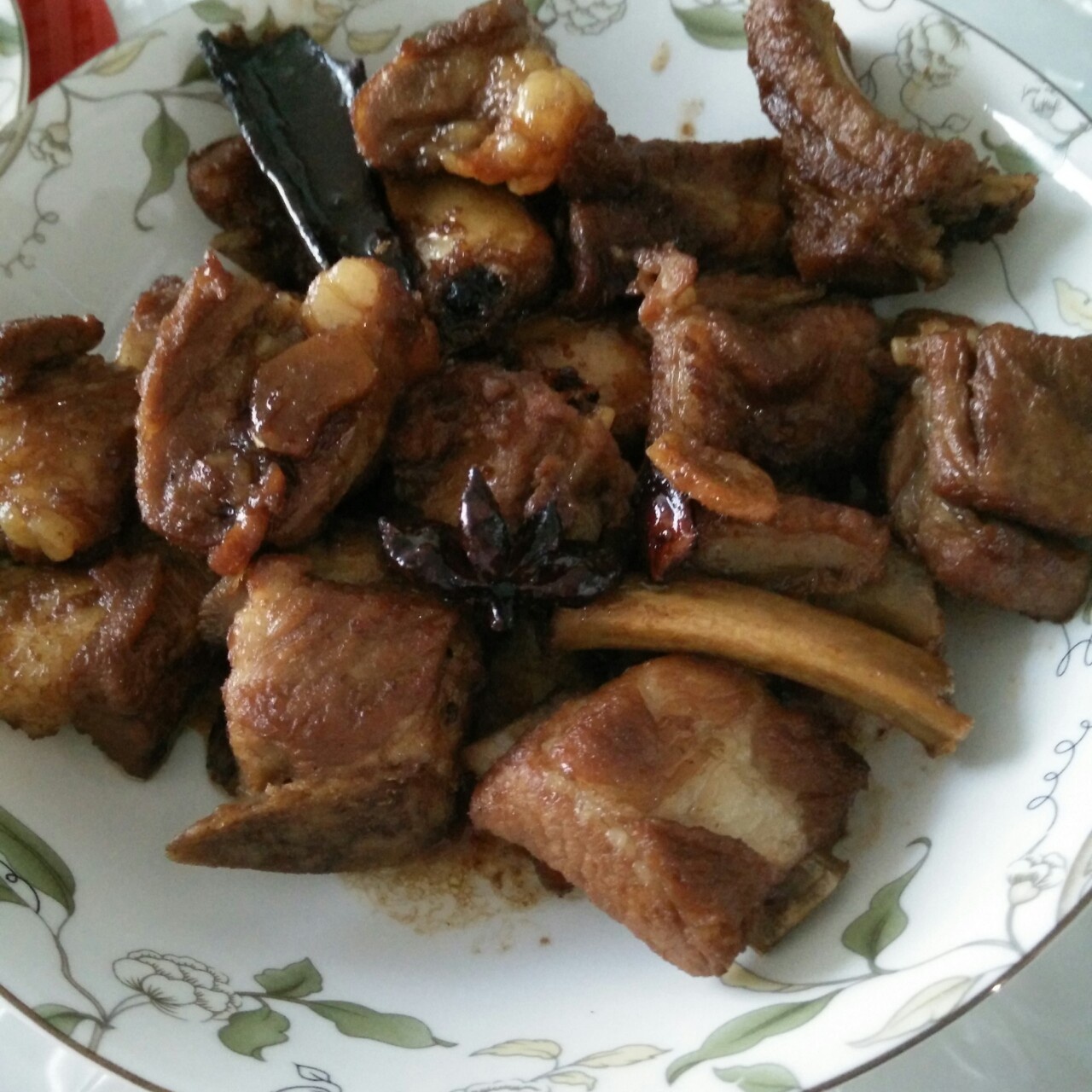 啤酒烧排骨（好吃到吼吼～）