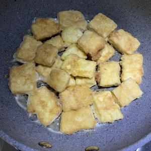 烧汁脆皮豆腐的做法 步骤8